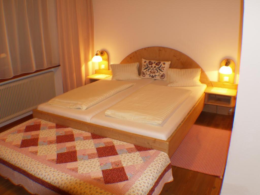 Alm-Apartments هيليغنبلت الغرفة الصورة