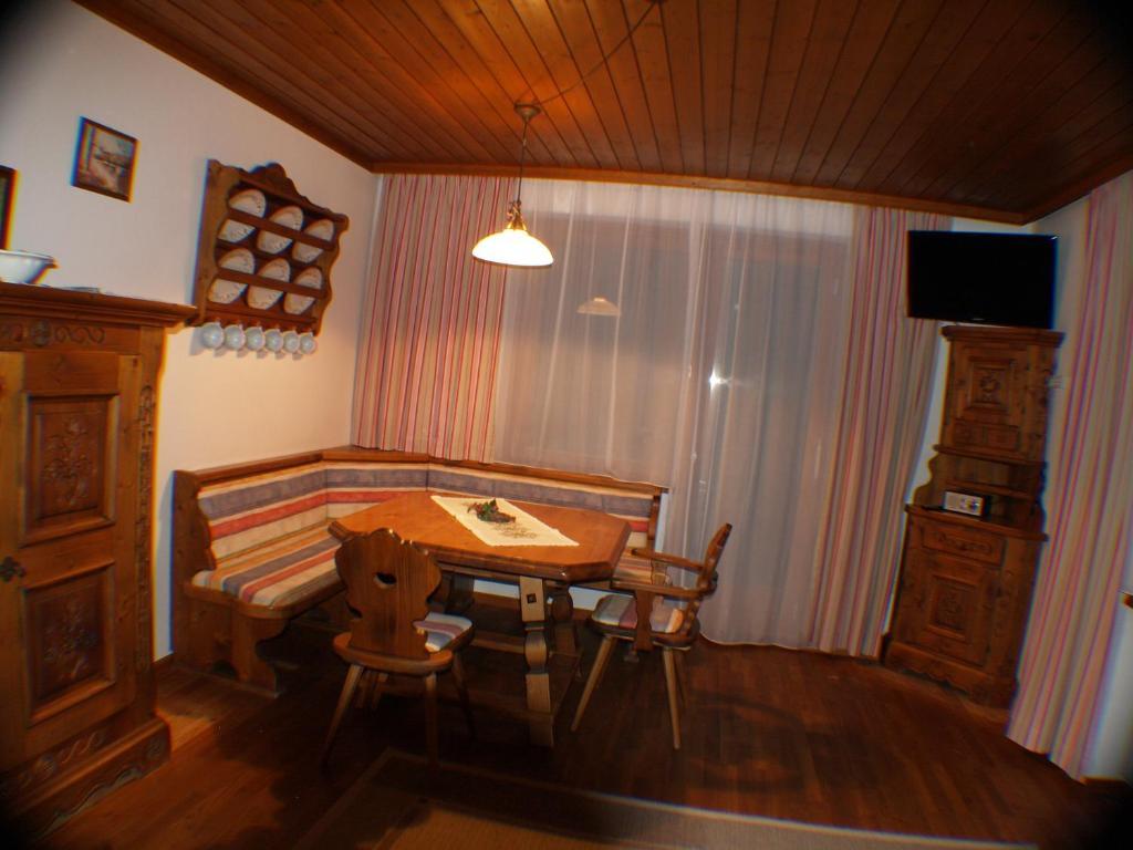Alm-Apartments هيليغنبلت الغرفة الصورة
